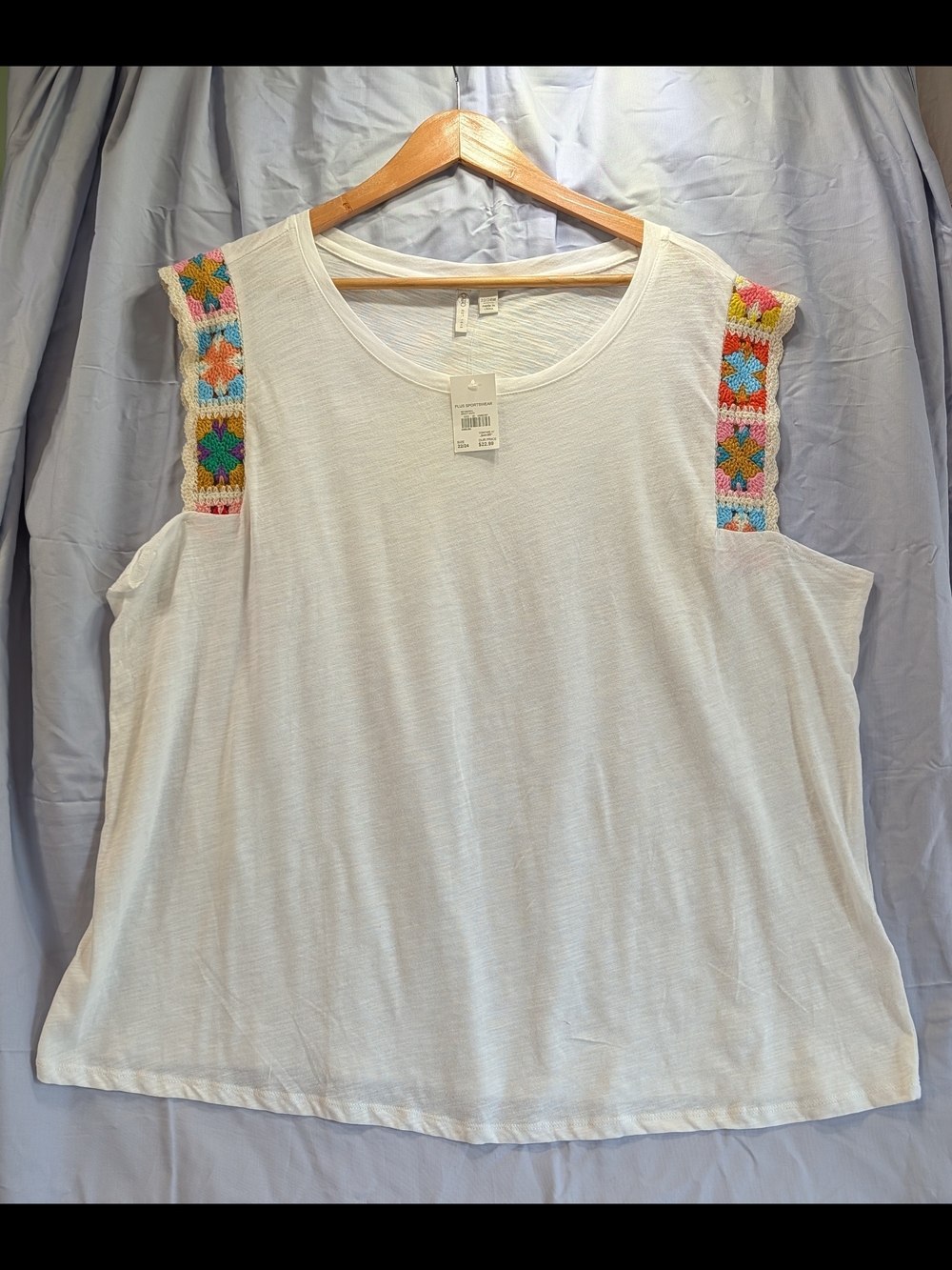 CATO est. 1946 Sleeveless White Tank w/ Multicolor Crochet Shoulders NWT 22/24W
